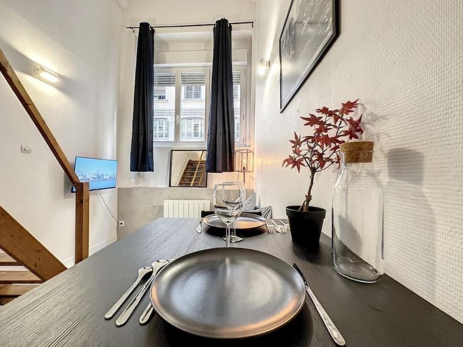 Cosy Appt Coeur De Lyon 1 Imbert Apartment Exterior photo